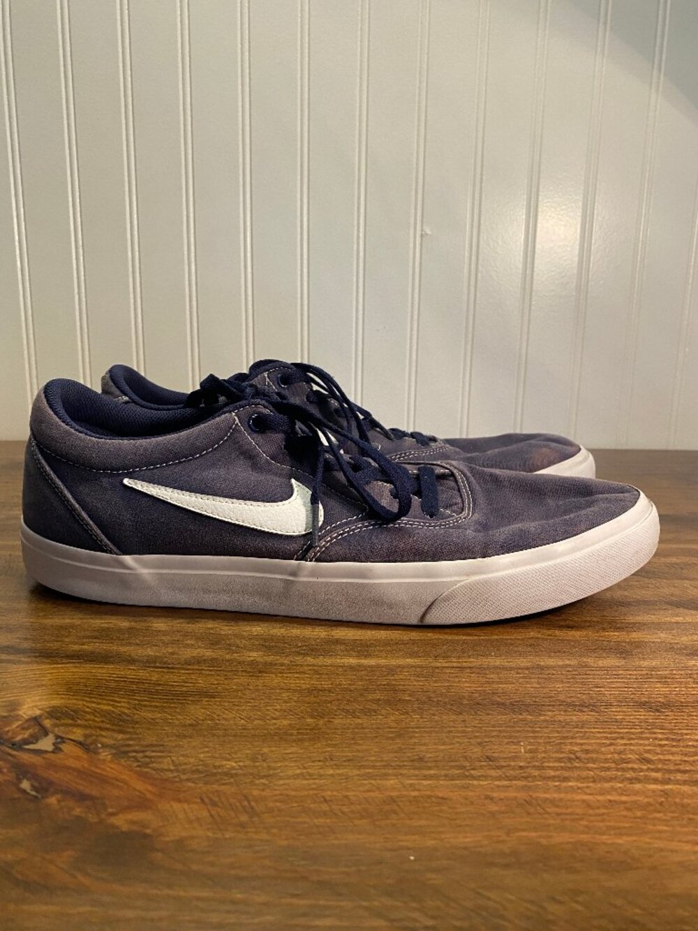 Nike - SB Charge Canvas Skate Shoes Navy Blue and White Sneakers - Men's Size 13